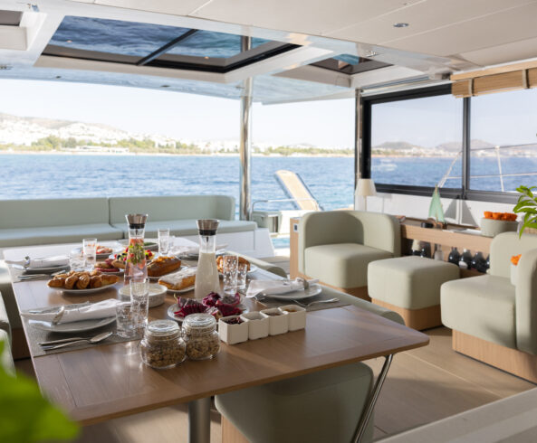 Salon Breakfast Galley View